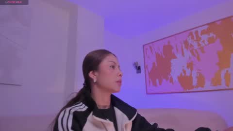 Erika Benz online show from 07.23.26