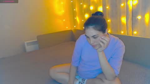 ErikaGloss online show from 01.20.25