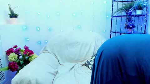 Snapshot of erikalov chatting on 02.08.25 Adelina online show from 02.08.25