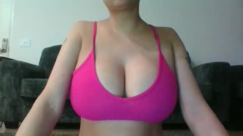 erin2025 online show from 12.15.25