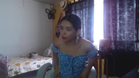 erina_1 online show from 12.11.24