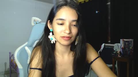 erina_1 online show from 12.14.24