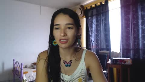 erina_1 online show from 12.19.24