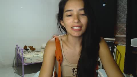 erina_1 online show from 01.04.25