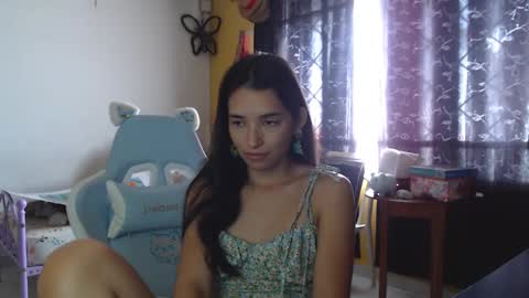 erina_1 online show from 01.15.25