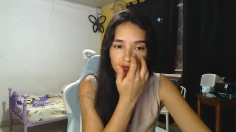 erina_1 online show from 03.11.25