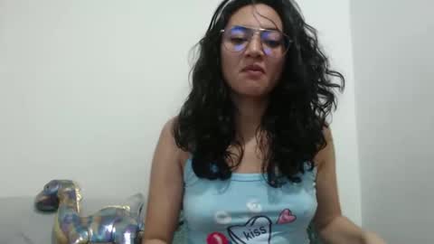 Snapshot of erotic_fusion_ chatting on 12.01.24 erotic_fusion_ online show from 12.01.24