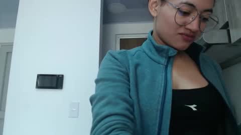 Snapshot of erotic_fusion_ chatting on 11.01.25 erotic_fusion_ online show from 11.01.25