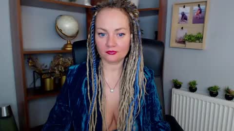 Snapshot of erotic_kaya chatting on 02.12.25 KAYA online show from 02.12.25