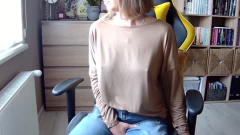 Melissa   online show from 02.05.25