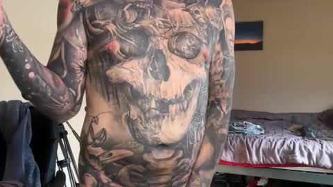 Erotic CloseUps online show from 12.16.25