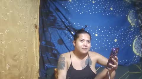 Snapshot of ervanamorge chatting on 10.13.25 Ervana online show from 10.13.25