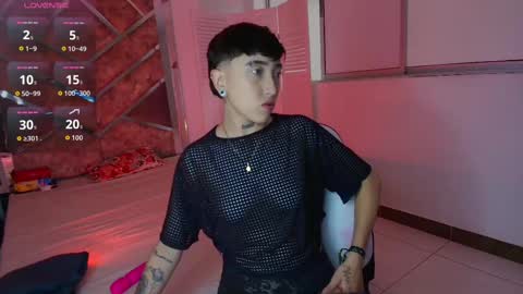 Snapshot of eryx_eriscor chatting on 10.20.25 Eryx online show from 10.20.25