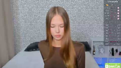 Snapshot of eshcka chatting on 09.19.25 Megan and Brad online show from 09.19.25