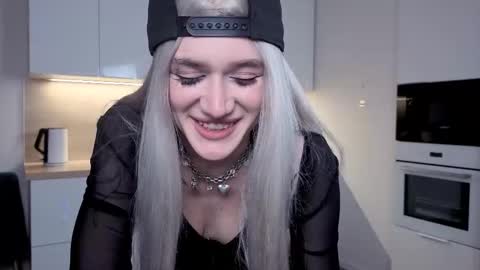 EshleGreen online show from 12.04.25