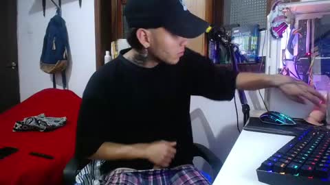Esteban online show from 02.22.25