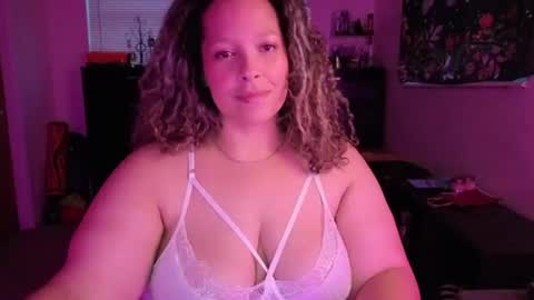 Esme Luv online show from 06.20.26