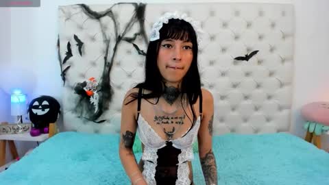 esmeralda  online show from 10.28.25