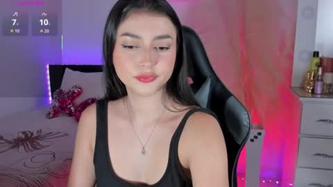 Snapshot of esmeralda_colllins chatting on 11.08.25 Esmeralda online show from 11.08.25