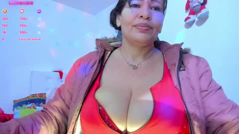 esme online show from 12.19.24