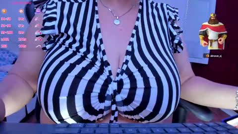 esme online show from 03.12.25