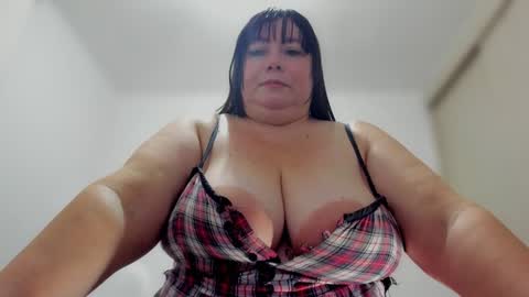 Esmeralda online show from 12.16.24