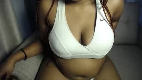 Esme online show from 09.17.25