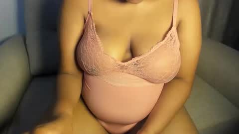 Esme online show from 09.25.25