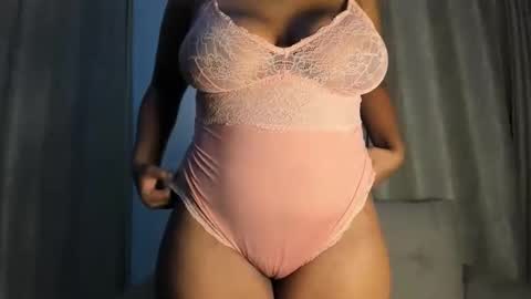 Esme online show from 01.07.26