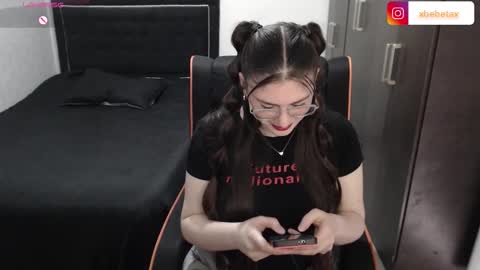 Xbebetax online show from 10.22.25