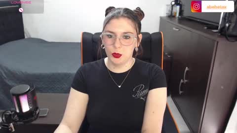 Xbebetax online show from 11.22.25