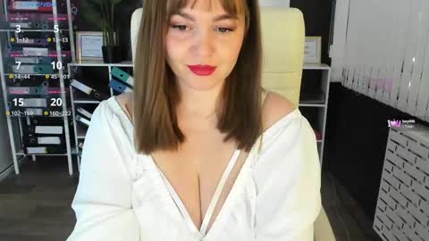 Ava online show from 09.09.25