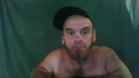 Snapshot of essensualelf chatting on 09.12.25 Essensual Elf online show from 09.12.25