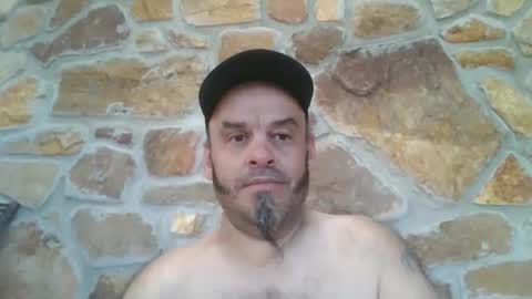 Snapshot of essensualelf chatting on 09.13.25 Essensual Elf online show from 09.13.25