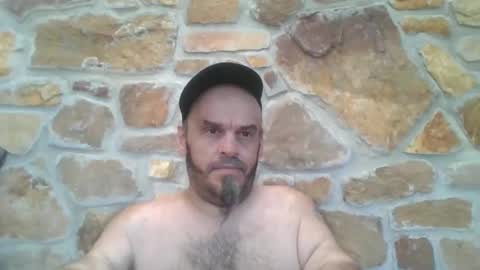 Snapshot of essensualelf chatting on 09.18.25 Essensual Elf online show from 09.18.25