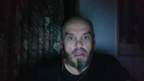 Snapshot of essensualelf chatting on 09.23.25 Essensual Elf online show from 09.23.25