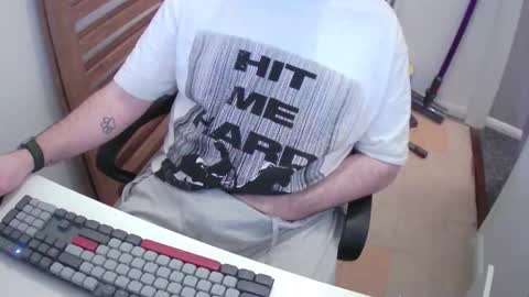 Snapshot of essex_wild chatting on 02.10.26 Morph online show from 02.10.26