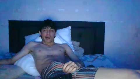 Snapshot of estebankit0 chatting on 12.29.24 estebankit0 online show from 12.29.24