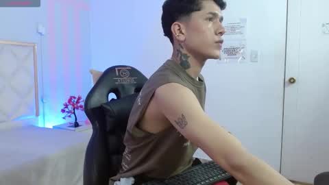 Snapshot of estefan_tay chatting on 02.09.26 estefan_tay online show from 02.09.26