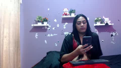 Estefania 5 online show from 02.04.25