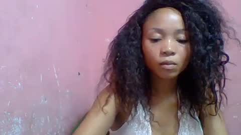 estelah20 online show from 10.16.25