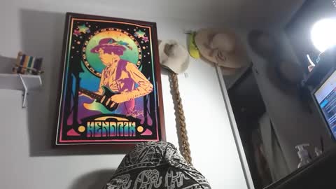 Snapshot of estelamaris1 chatting on 12.12.24 estelamaris online show from 12.12.24