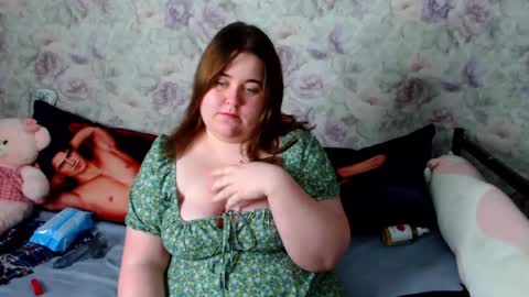 estelle_hicks online show from 12.03.24