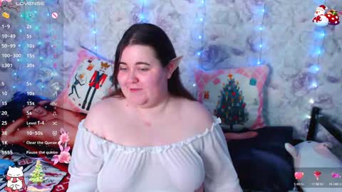 estelle_hicks online show from 12.24.24