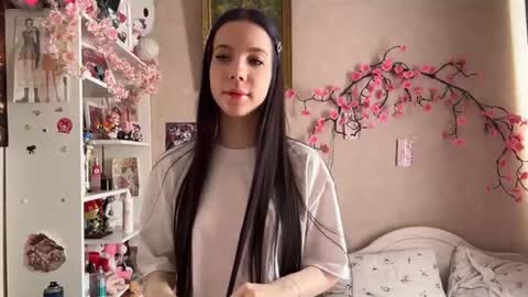 estellezdebski online show from 07.12.26