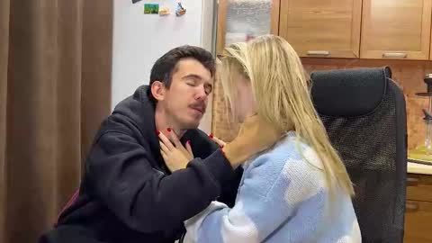 Snapshot of ester_vixen chatting on 09.29.25 Ester online show from 09.29.25