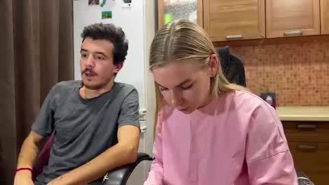 Snapshot of ester_vixen chatting on 10.20.25 Ester online show from 10.20.25