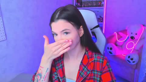 Ester online show from 12.25.24