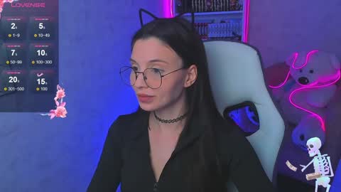 Ester online show from 01.28.25