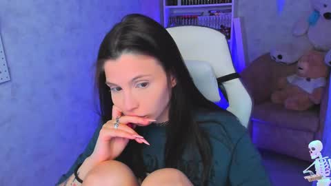 Ester online show from 03.10.25